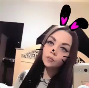 Meet your Posher, Carissa